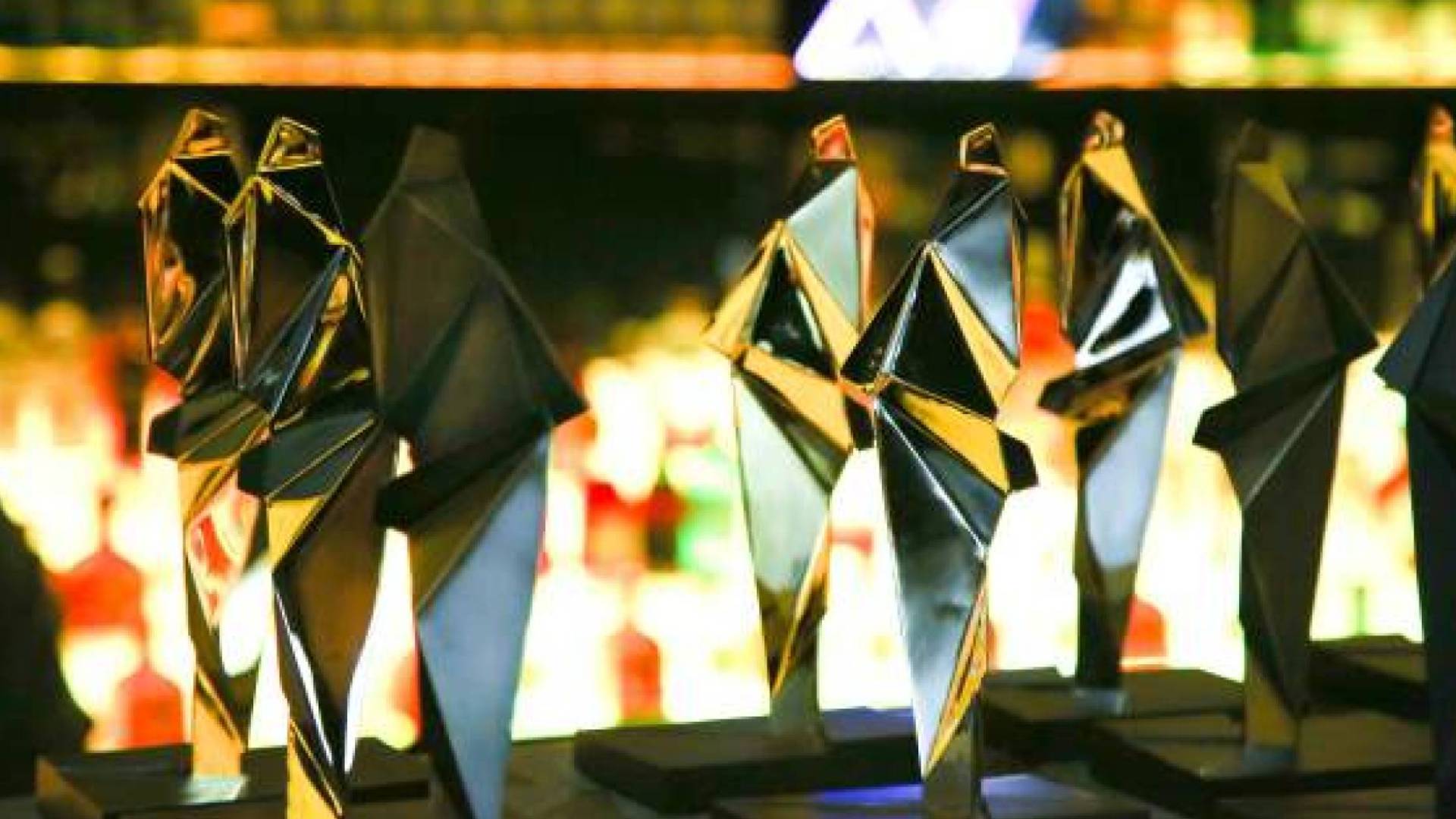 بيكاسو دور يحتفل بأجمل الملصقات الإعلانية 