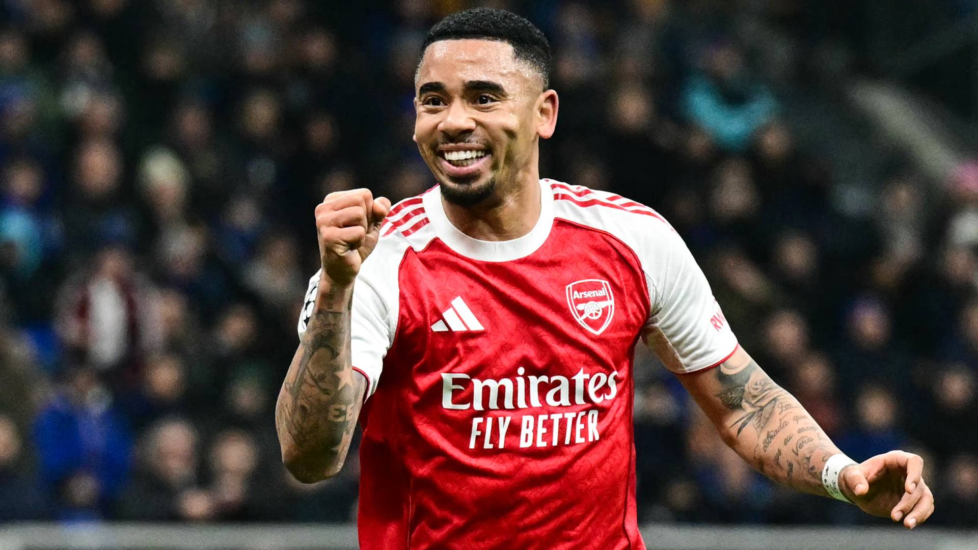 أرسنال يعلن نفسه أول المتأهلين لثمن نهائي دوري الأبطال 