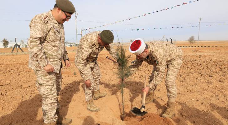 القوات المسلحة الأردنية تحتفل بيوم الشجرة