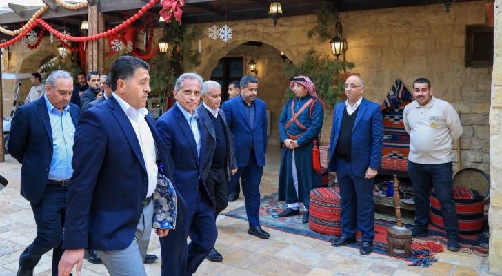رئيس الوزراء جعفر حسان في لواء البترا