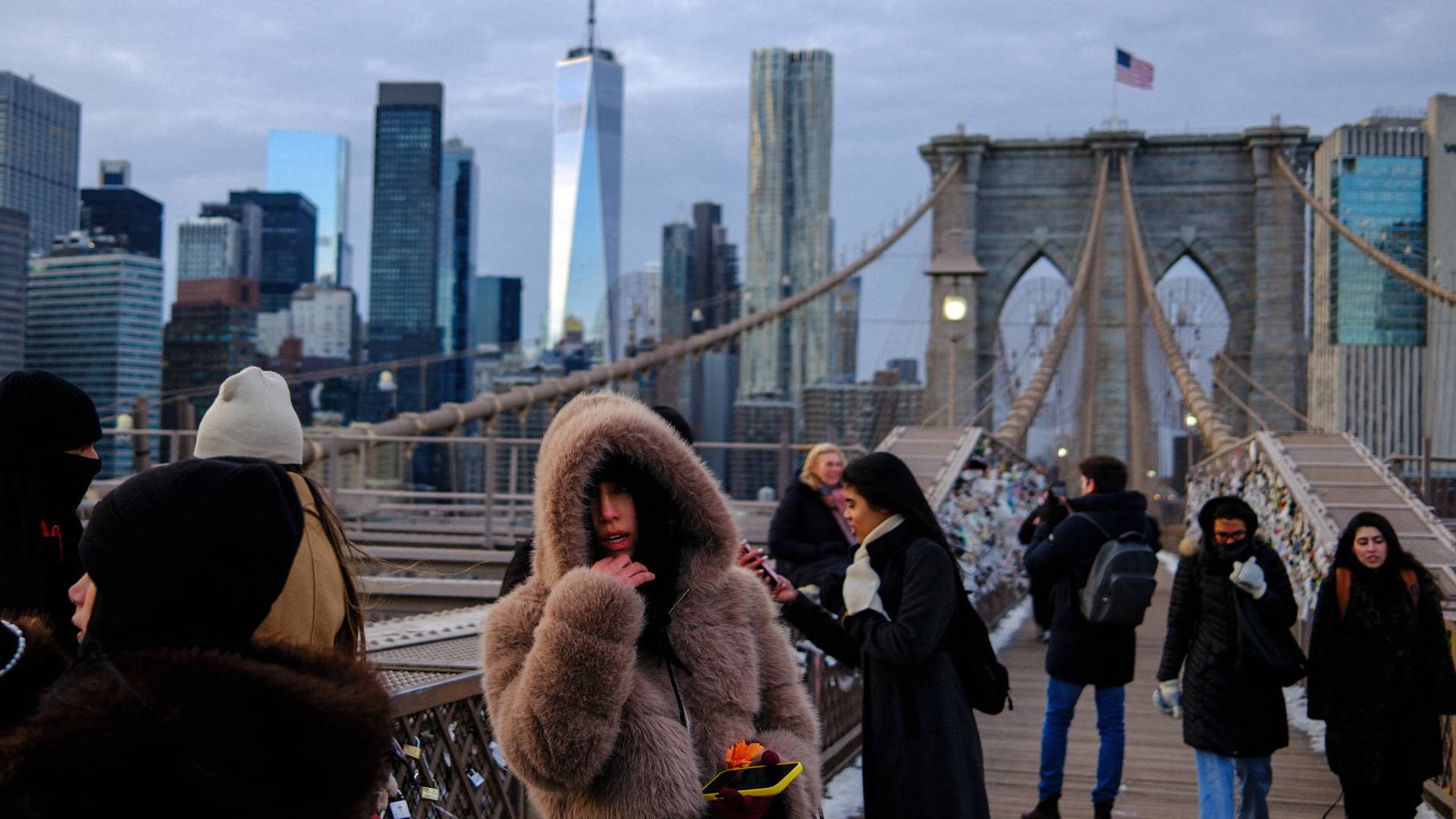 المطارات الأمريكية في "قلب العاصفة".. إلغاء 1500 رحلة وتحذيرات من تراكم الجليد #عاجل 