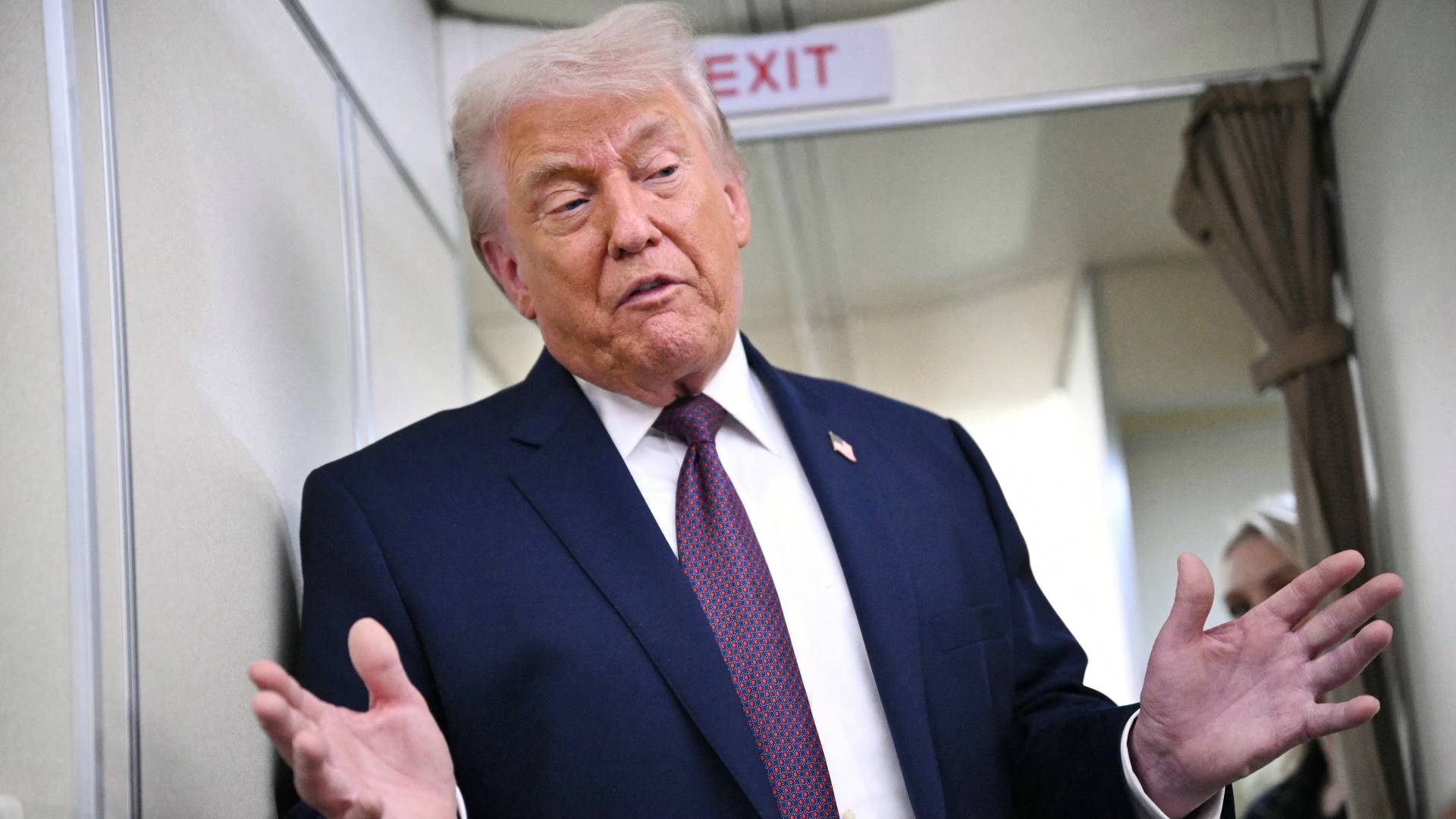 تصاعد الحشود الأمريكية في الشرق الأوسط وسط تقديرات بسعي نتنياهو لتدويل المواجهة مع إيران 