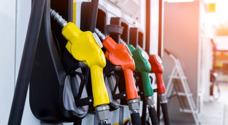 المشتقات النفطية من أحد محطات المحروقات