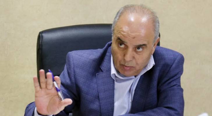 وزير التربية والتعليم عزمي محافظة
