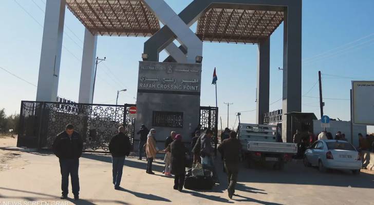 قبيل فتحه الأحد.. خلاف "مصري-إسرائيلي" حول أعداد المسافرين عبر معبر رفح
