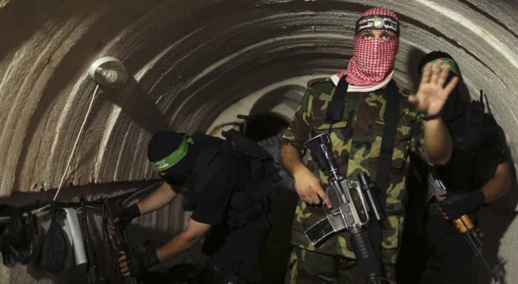 مقاتلين من كتائب القسام في أنفاق غزة