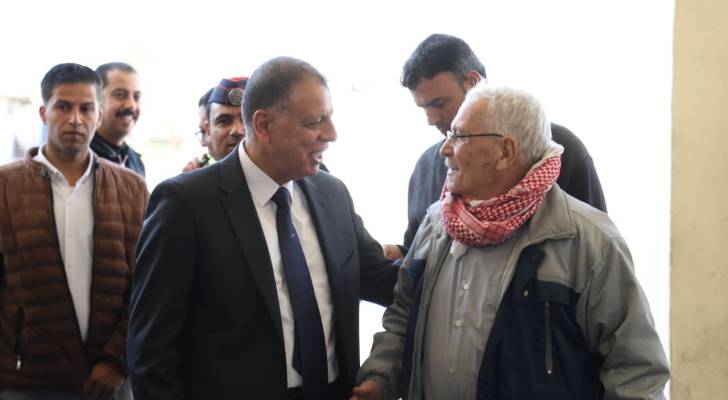 وزير الداخلية بزيارة لمركز حدود جابر