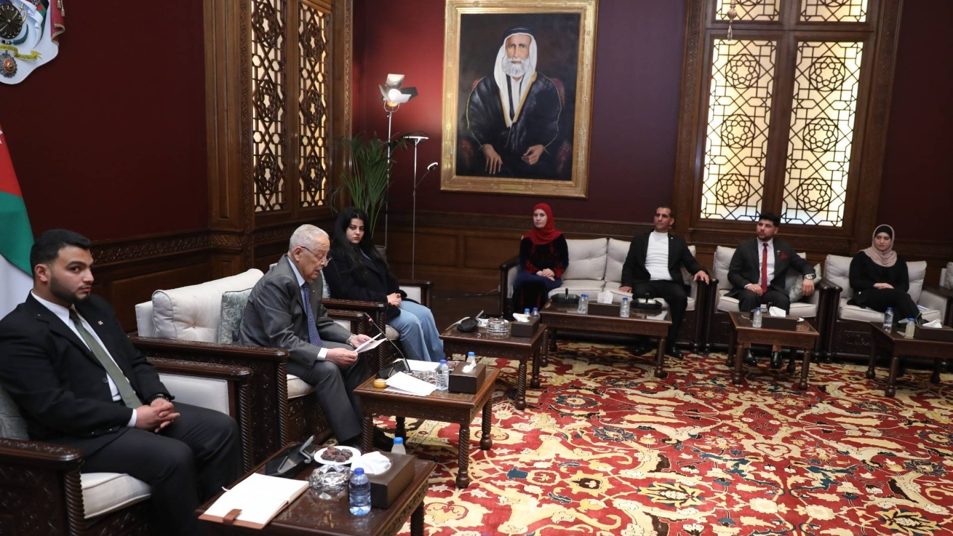 العيسوي يلتقي وفدين من سيدات البادية الجنوبية ومبادرة "أفق التغيير" 