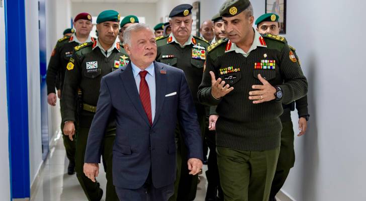 الملك عبدالله الثاني يفتتح مجمع طب وجراحة الأسنان العسكري في خلدا -فيديو