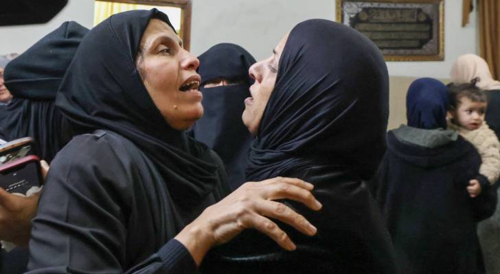 معاناة اهالي الضفة الغربية