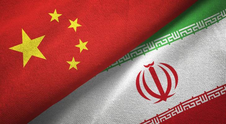 علم الصين وإيران