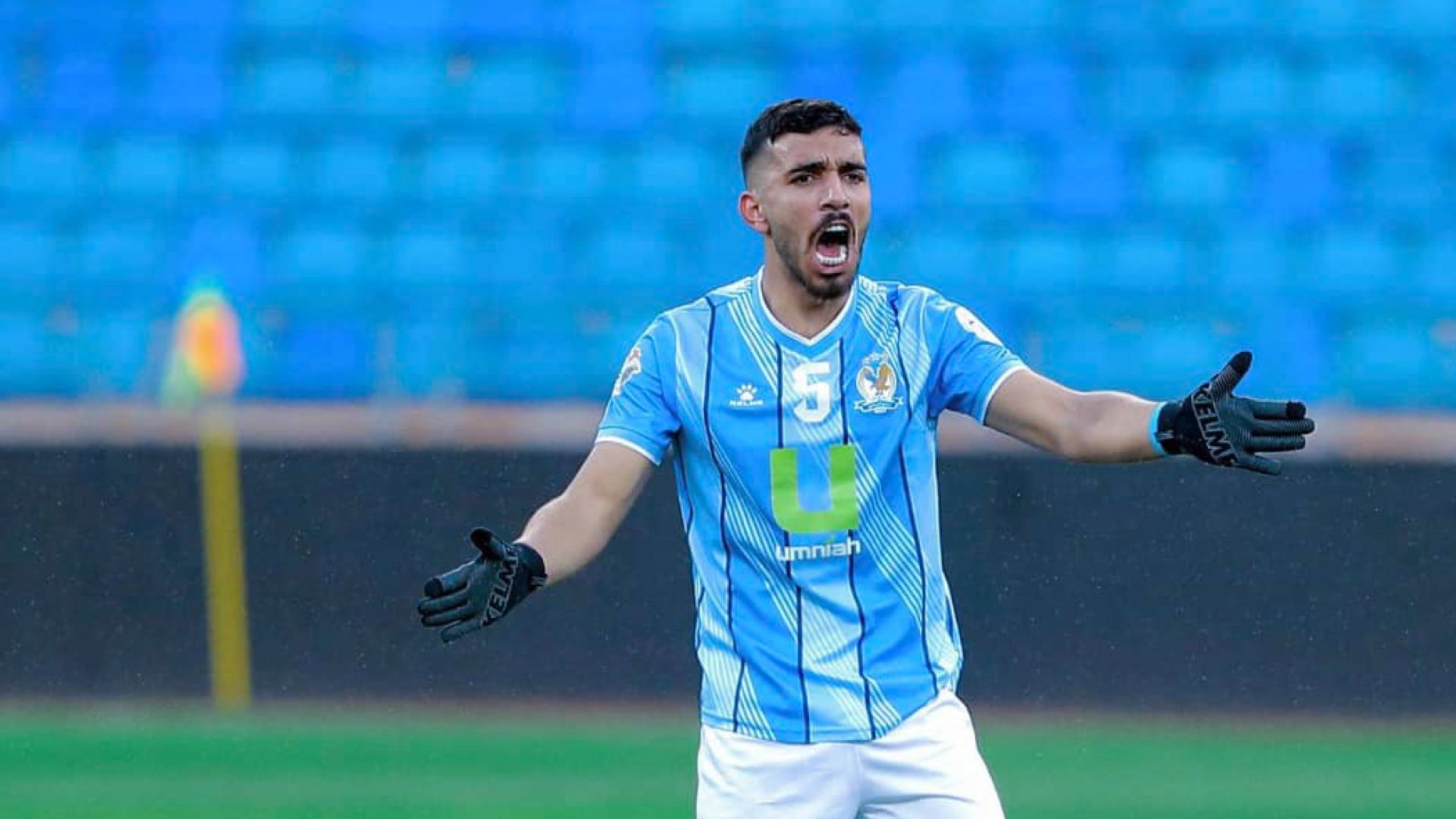 مدافع "النشامى" حسام أبو الذهب على رادار الموصل العراقي