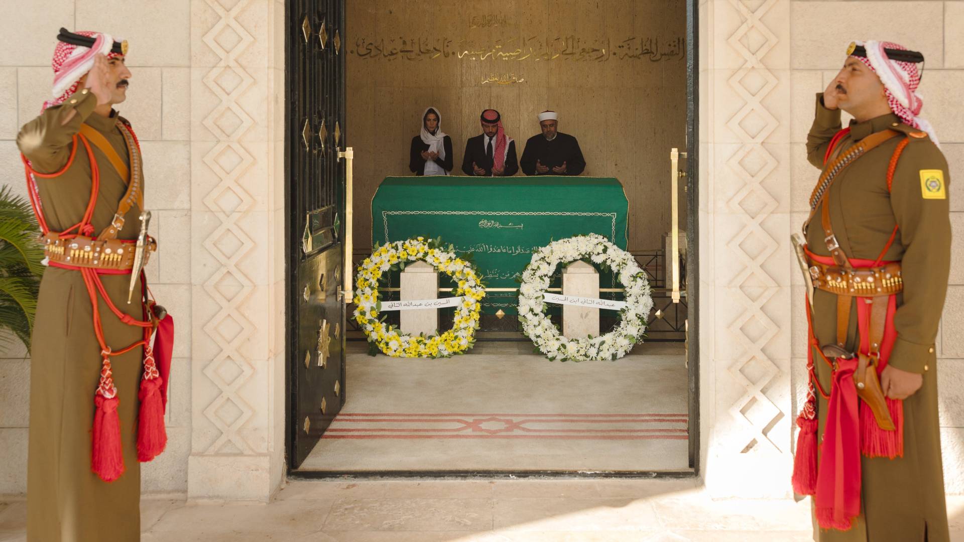 ولي العهد يزور ضريح الملك المؤسس عبدالله بن الحسين