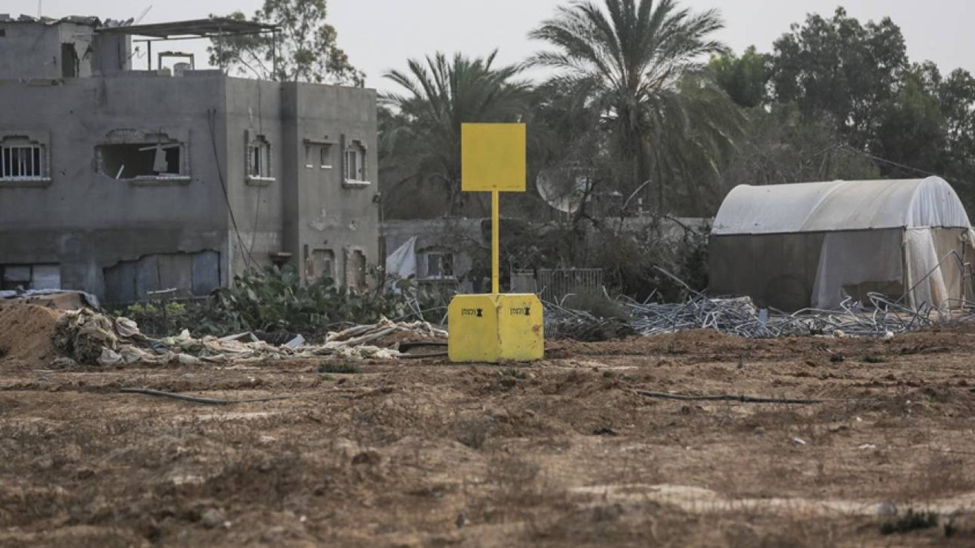 "تحت ذريعة اجتياز الخط الأصفر".. جيش الاحتلال يزعم استهداف مسلحين ومقتل أحدهم