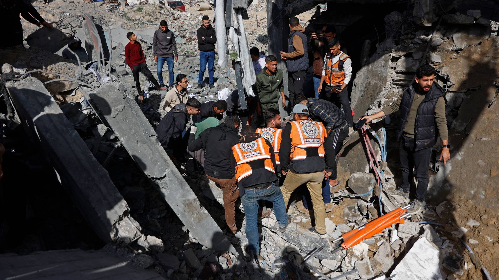 تصعيد ميداني في غزة.. ارتقاء شهيد وإصابة آخر برصاص "الاحتلال" في حي الزيتون