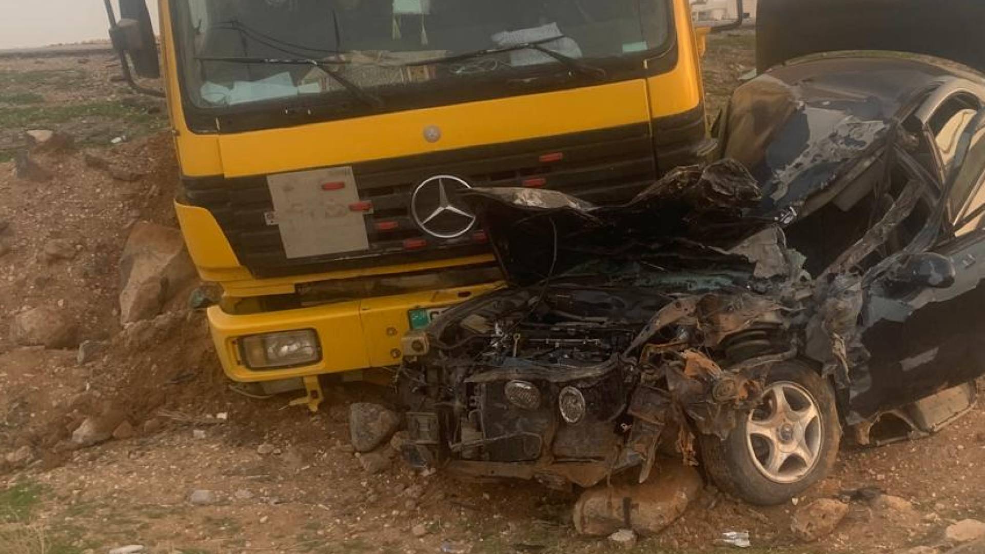 مراسل رؤيا: وفاة بحادث تصادم مروع بين "قلاب" ومركبة صغيرة في المفرق