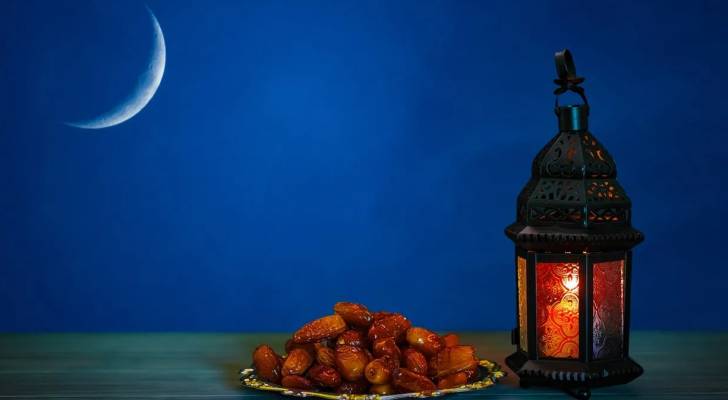فانوس رمضان وتمر رمضان