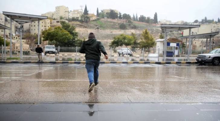 شوارع عمان في الشتاء
