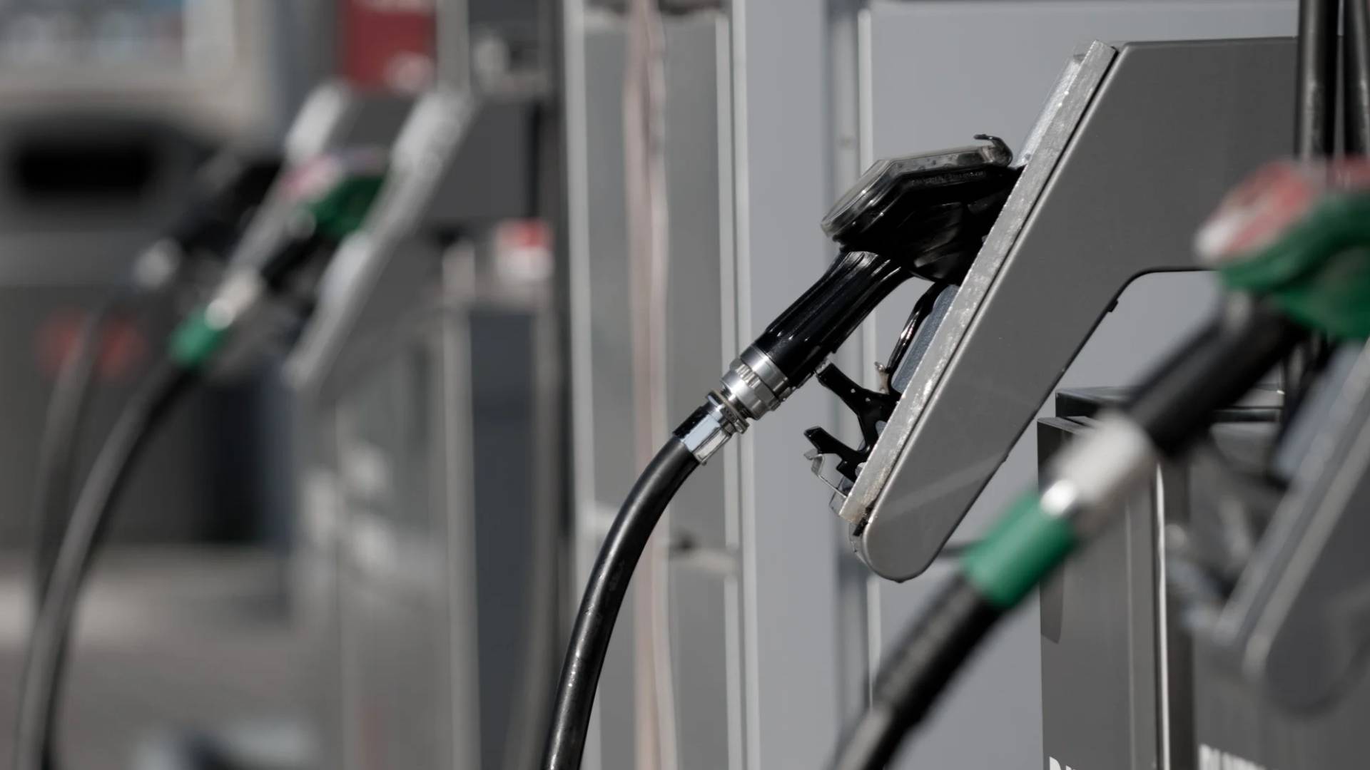 الطاقة: ارتفاع أسعار النفط الخام والمشتقات في الأسواق العالمية