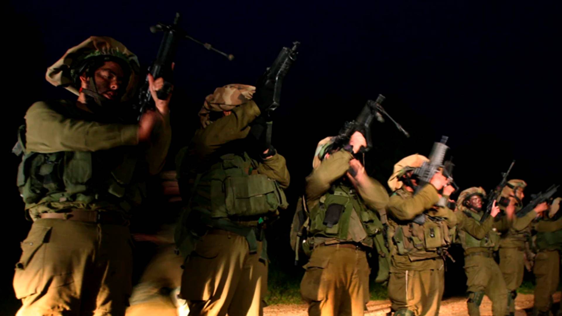 وسائل إعلام فلسطينية: جيش الاحتلال يقتحم سلفيت بالضفة الغربية وينفذ إنزالا جويا