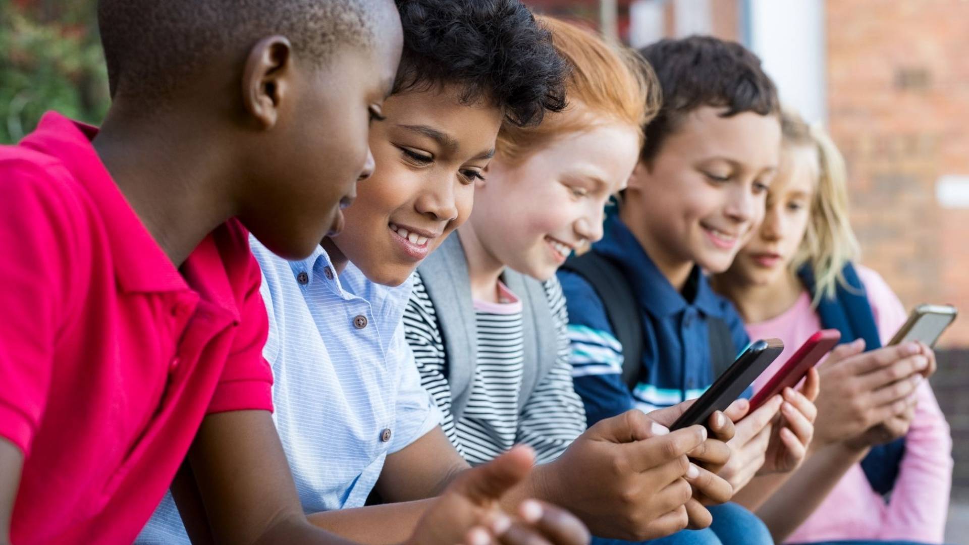 أكسيوس: بدء محاكمة "ميتا" في أمريكا بتهمة تسهيل وصول القاصرين لمحتوى إباحي