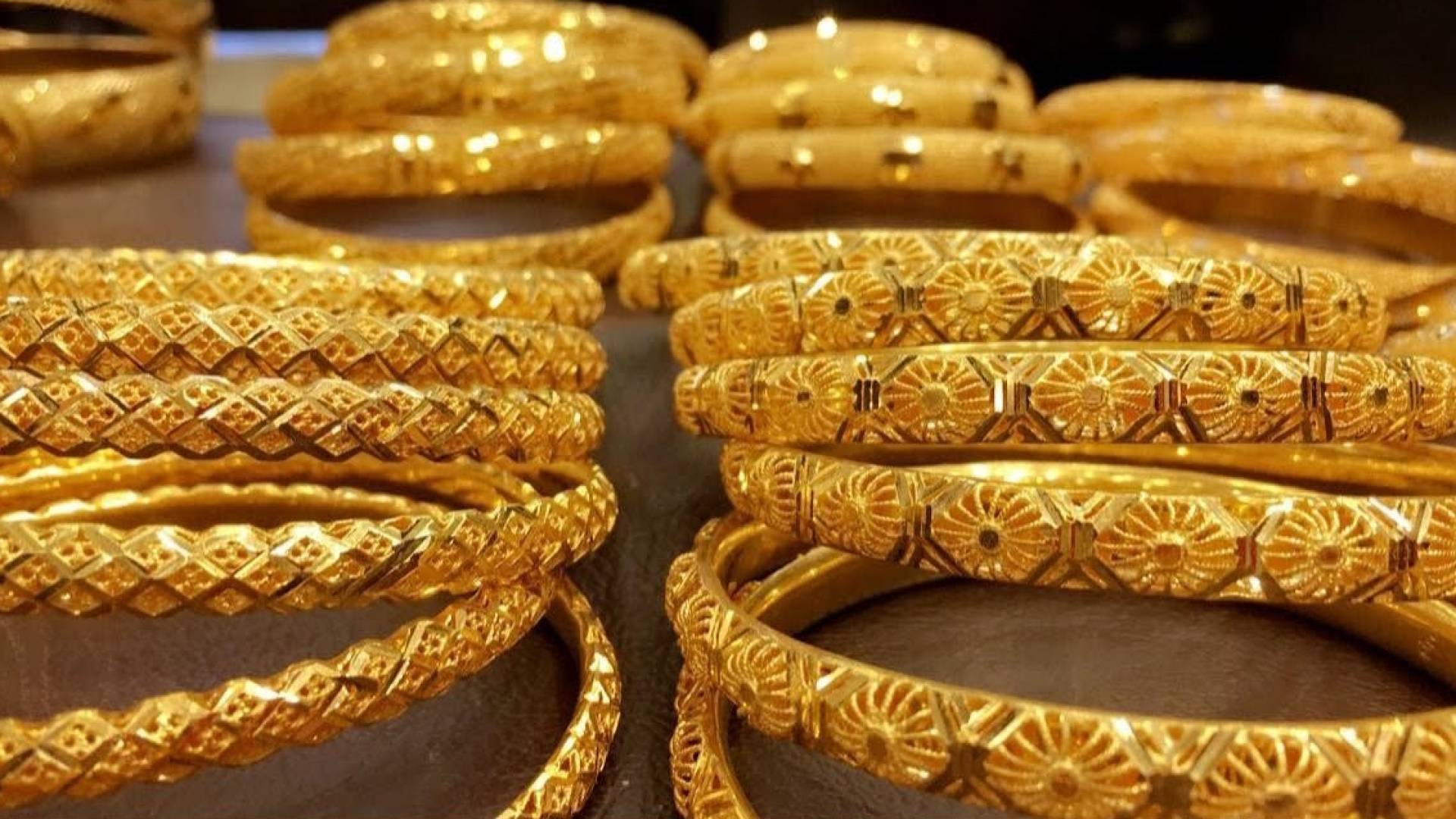 أسعار الذهب في سلطنة عمان.. جرام 21 يتجاوز حاجز الـ 55 ريالا والكيلو يقارب 63 ألفا