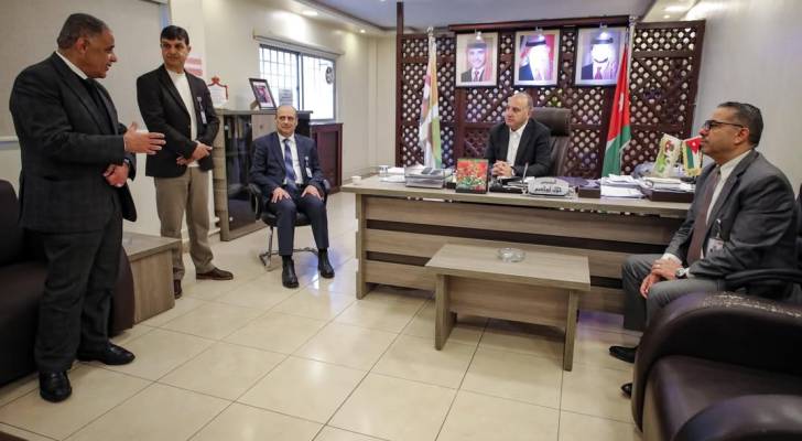 الشواربة يتفقد السوق المركزي للخضار والفواكه