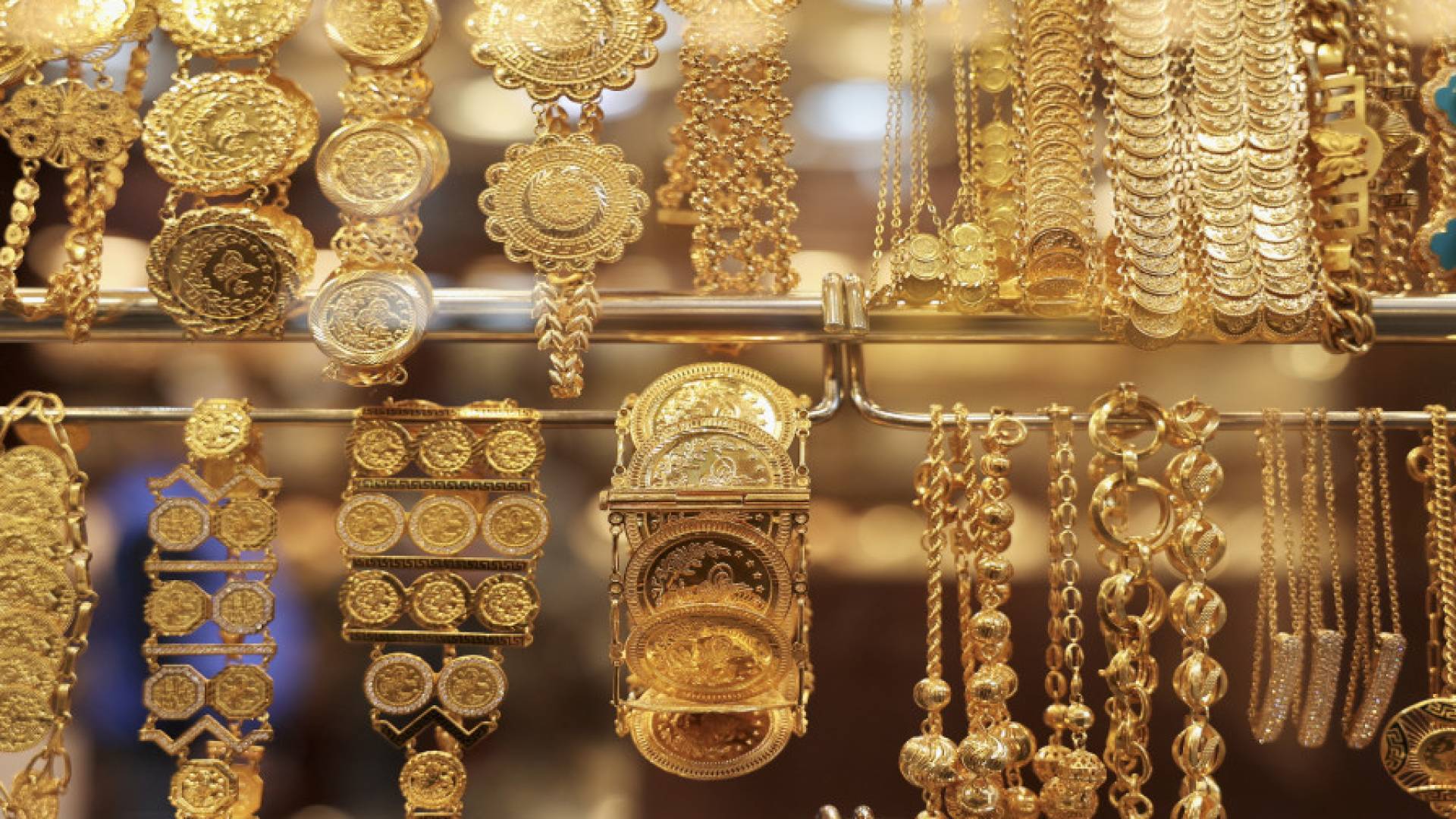 ارتفاع كبير على أسعار الذهب و الليرات في الأردن الأربعاء