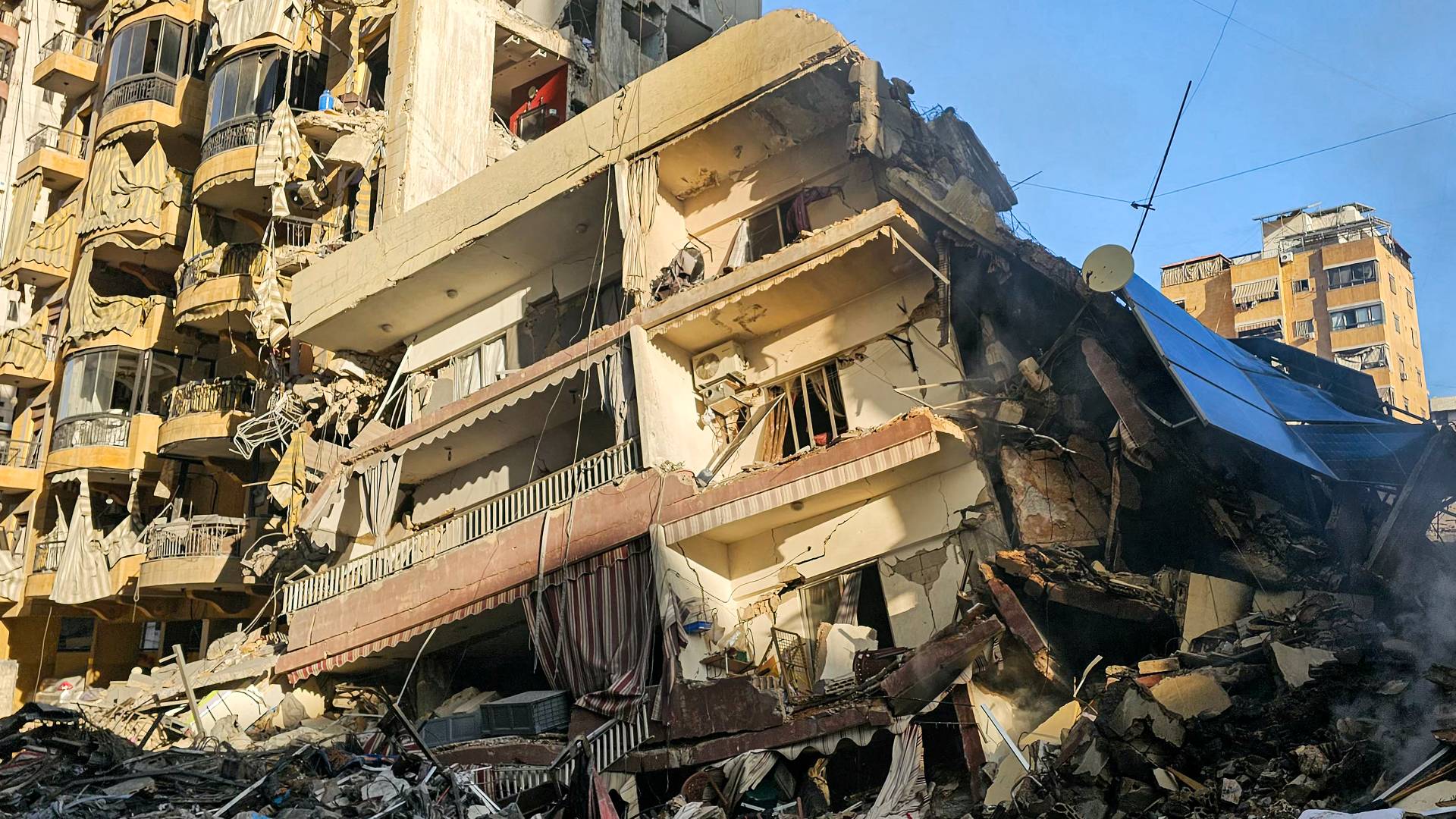 ترمب يعلن تدمير القدرات النووية والبحرية الإيرانية ويتعهد بـ"النصر التام" #عاجل 