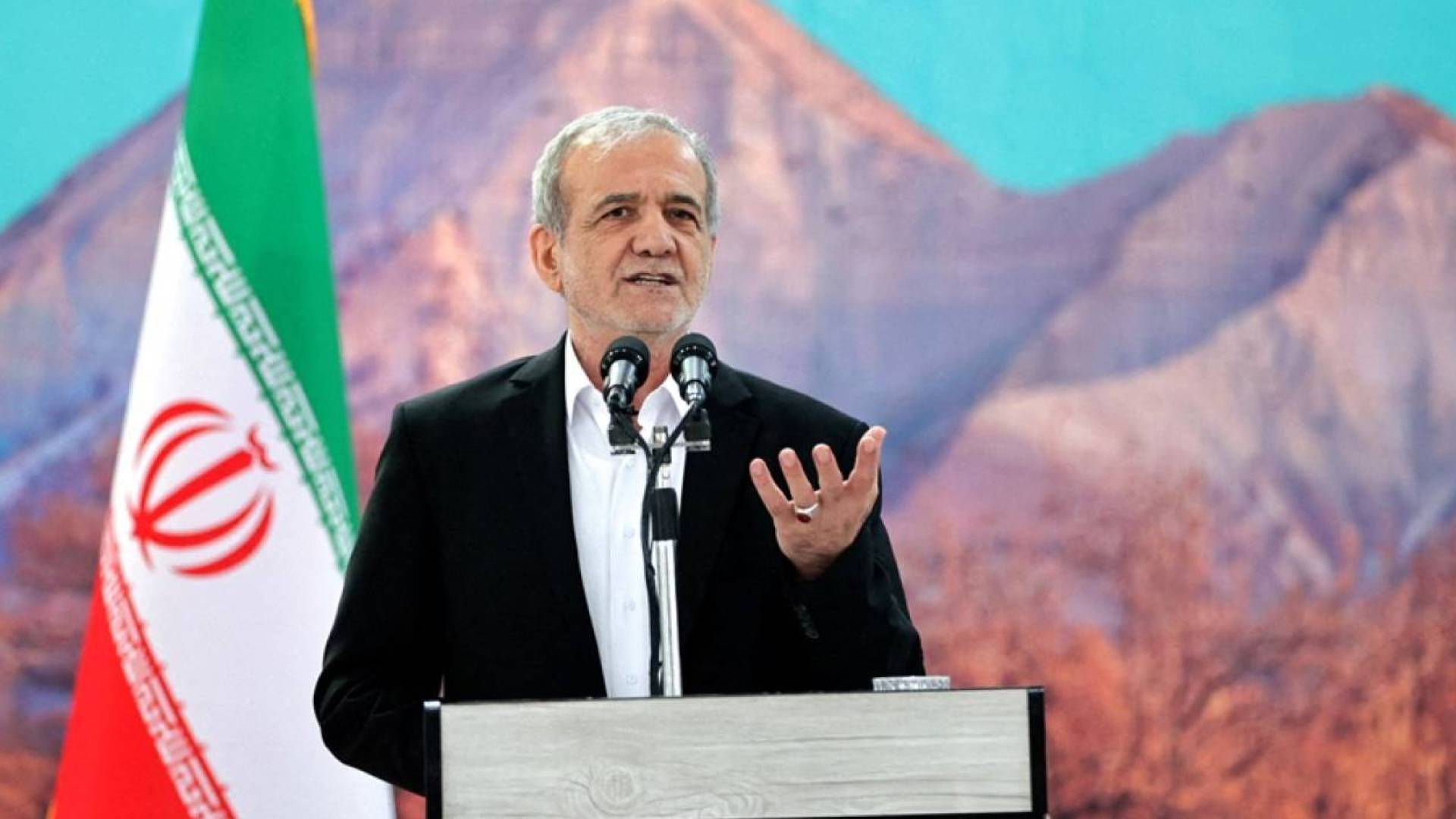 بزشكيان يحذر: لن نستسلم.. ونتعهد بحماية الجوار ما لم تستغل أراضيهم لضربنا 