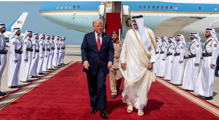 أمير دولة قطر تميم بن حمد آل ثاني والرئيس الأمريكي دونالد ترمب