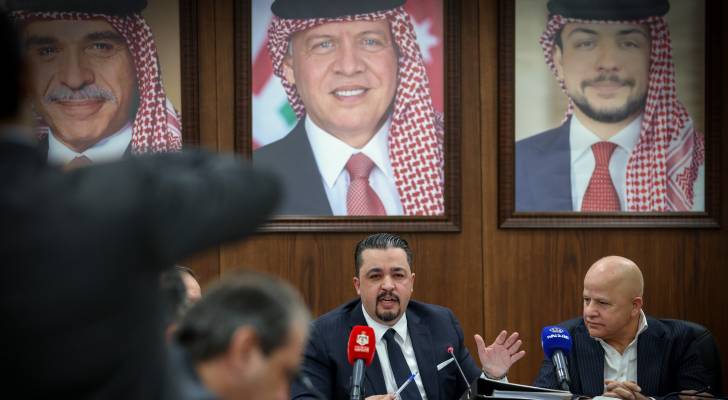 خلال الاجتماع الذي عقدته لجنة العمل والتنمية الاجتماعية والسكان النيابية