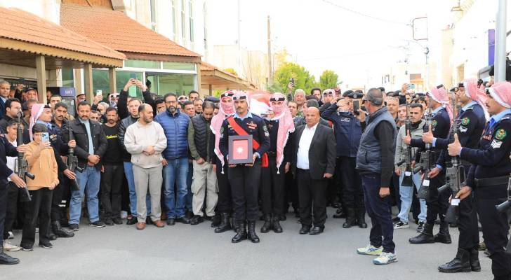 رئيس هيئة الأركان المشتركة ينعى شهداء الواجب في مديرية الأمن العام