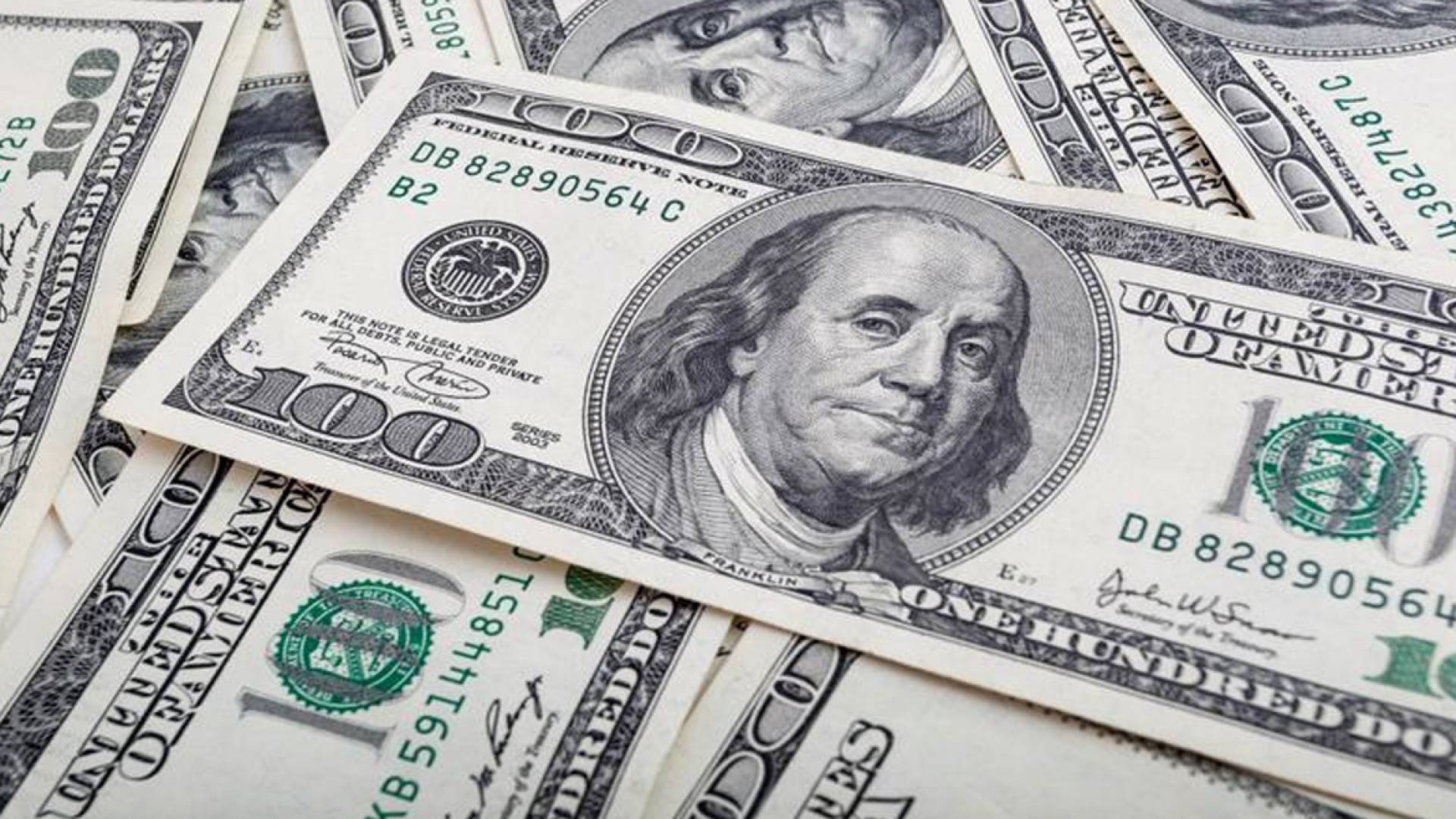 الدولار الأمريكي يقترب من أعلى مستوياته منذ أشهر مع تزايد التوترات في الشرق الأوسط