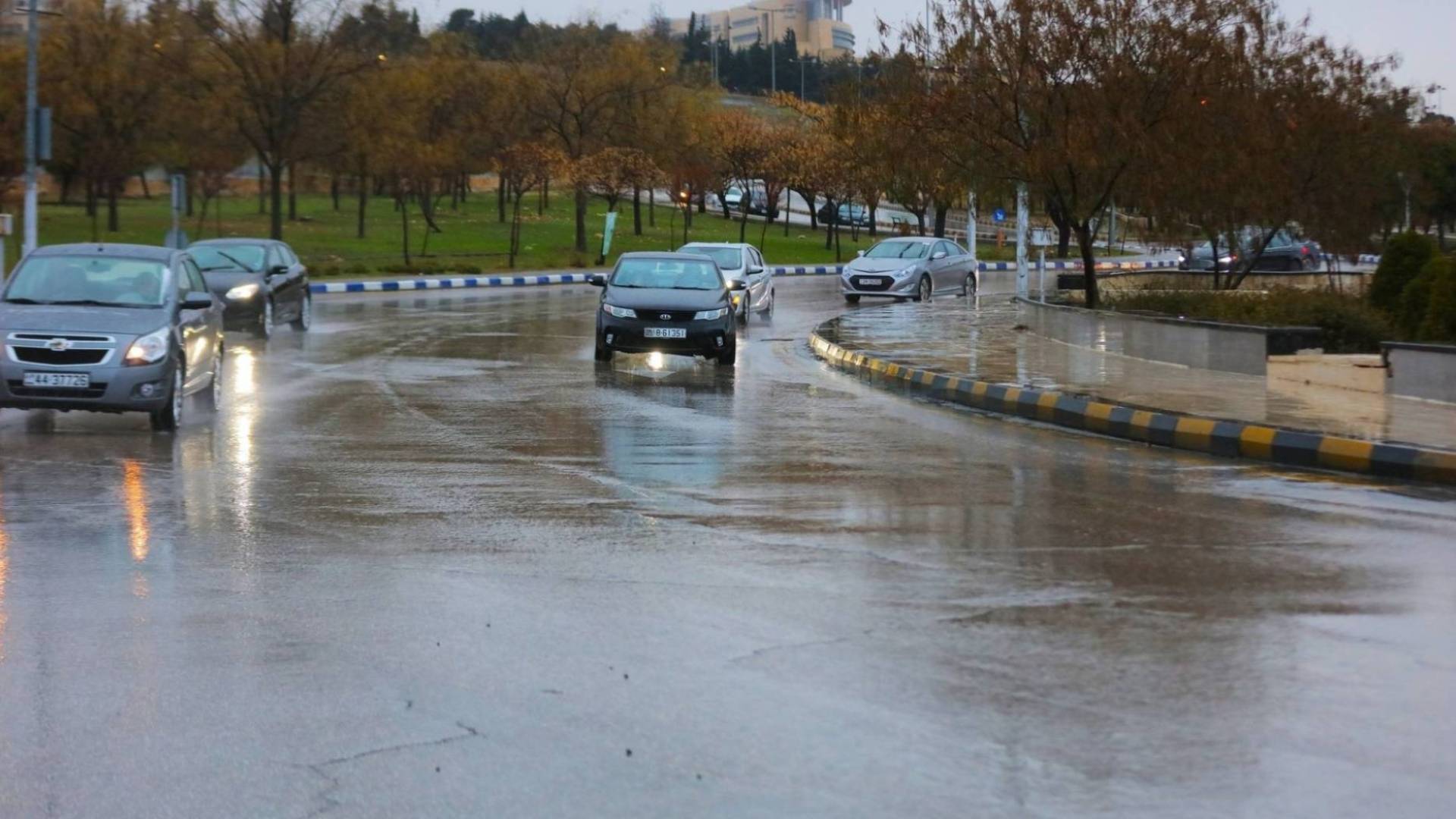 طقس العرب: تراجع الأمطار الليلة وتجددها في شمال ووسط الأردن الاثنين