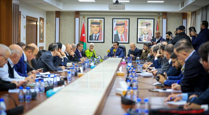 "العمل النيابية" تبحث تعديلات "الضمان" مع وزراء العمل السابقين ورؤساء لجان العمل