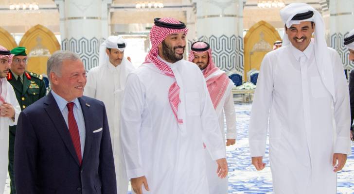 الملك عبداللة الثاني و أمير قطر  وولي العهد السعودي
