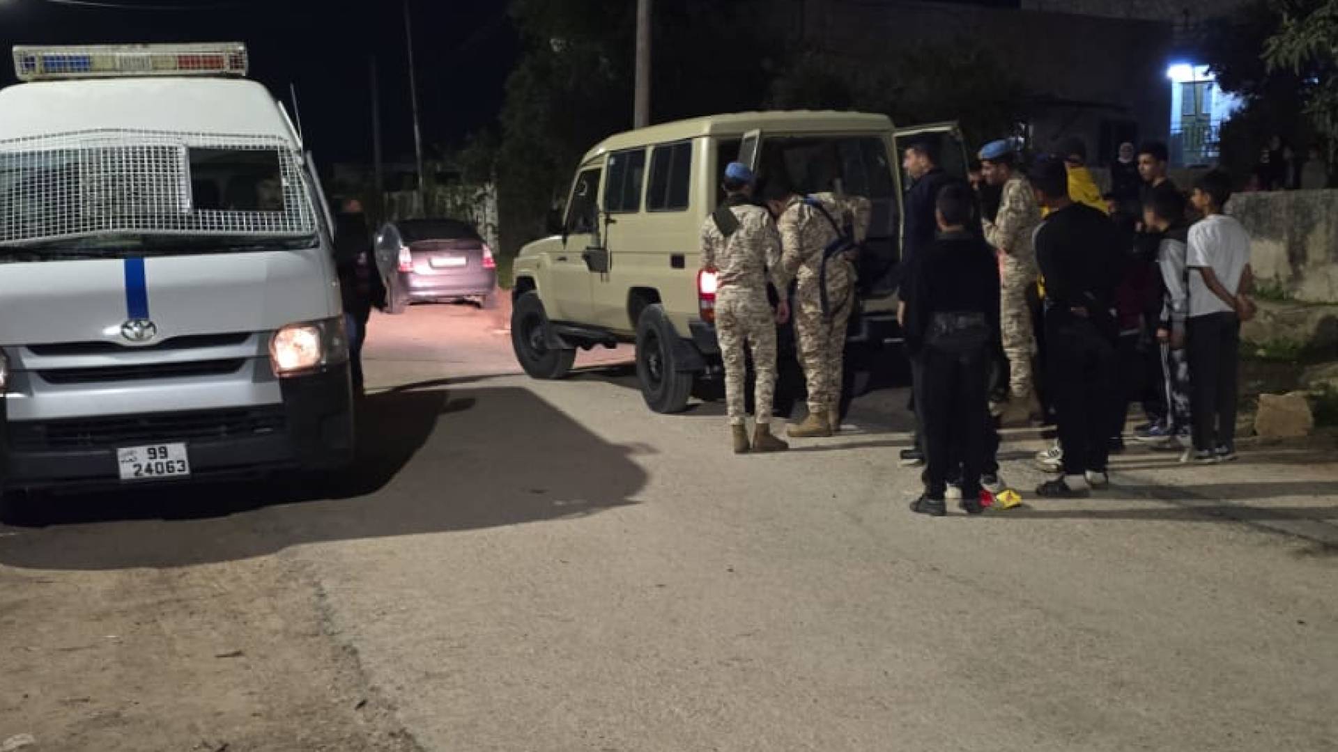 مراسل "رؤيا أخبار " :سقوط شظايا مقذوف صاروخي شمالي مدينة اربد