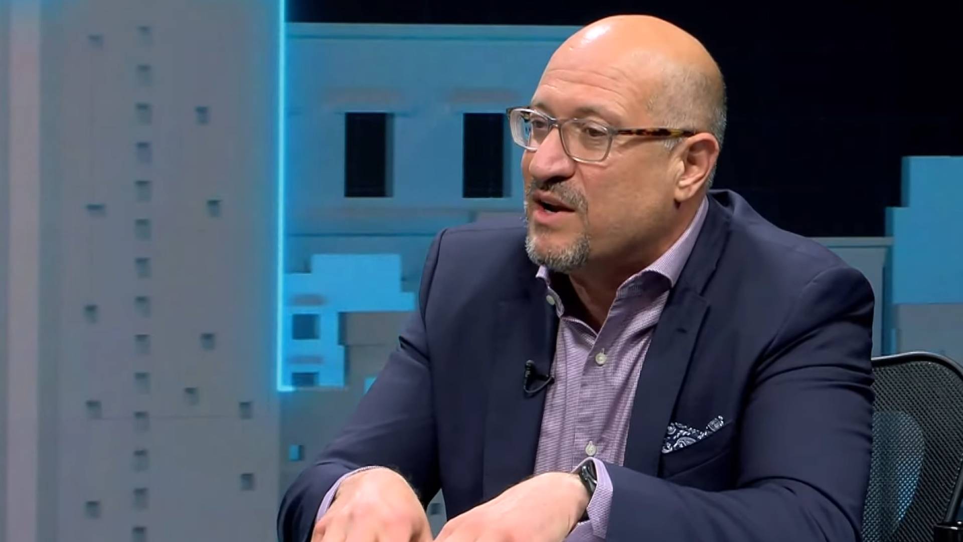 الشيشاني لـ "نبض البلد": لماذا يخشى الخصوم انهيار النظام في إيران؟ وهل دخلت الوساطة القطرية نفق الجمود؟