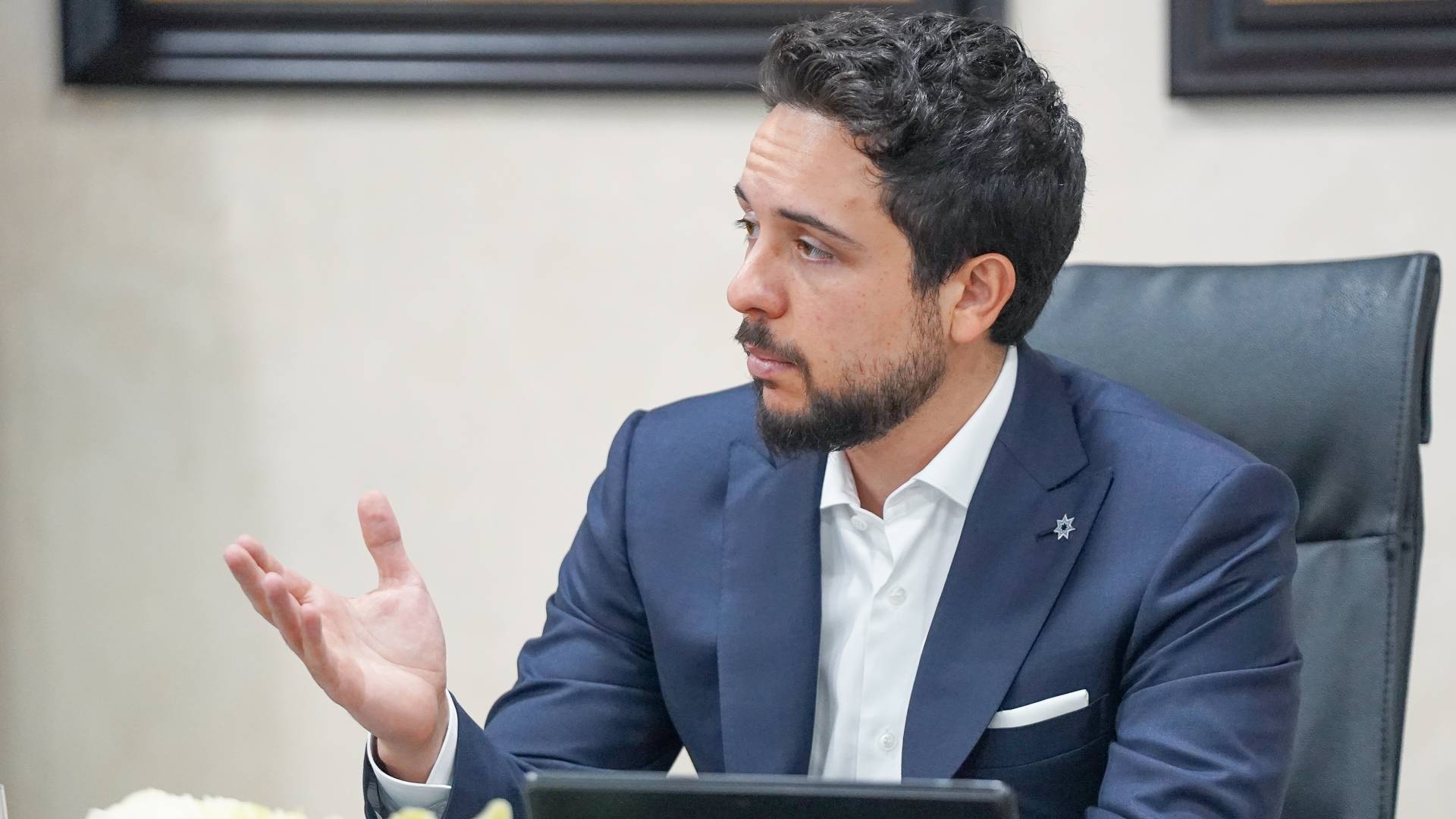 ولي العهد يهنئ المنتخب العراقي بالتأهل إلى نهائيات كأس العالم