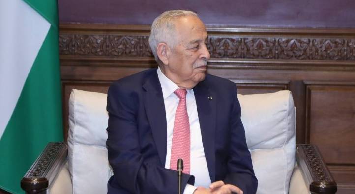 رئيس الديوان الملكي يوسف العيسوي