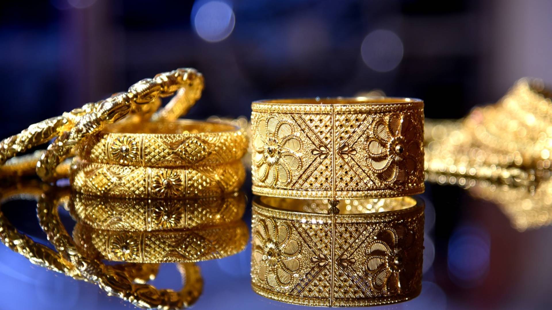 تعرف إلى أسعار الذهب والليرات الرشادي والإنجليزي في الأردن الأحد