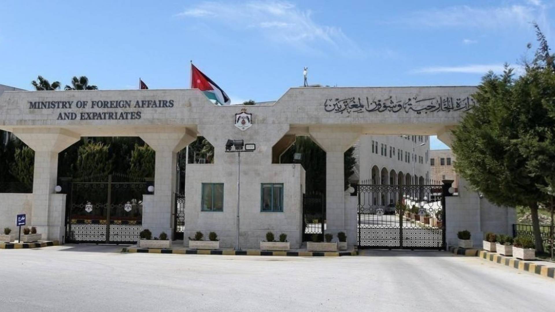 الخارجية : الأردن يدعو لعدم السفر إلى الجمهورية اللبنانية #عاجل 