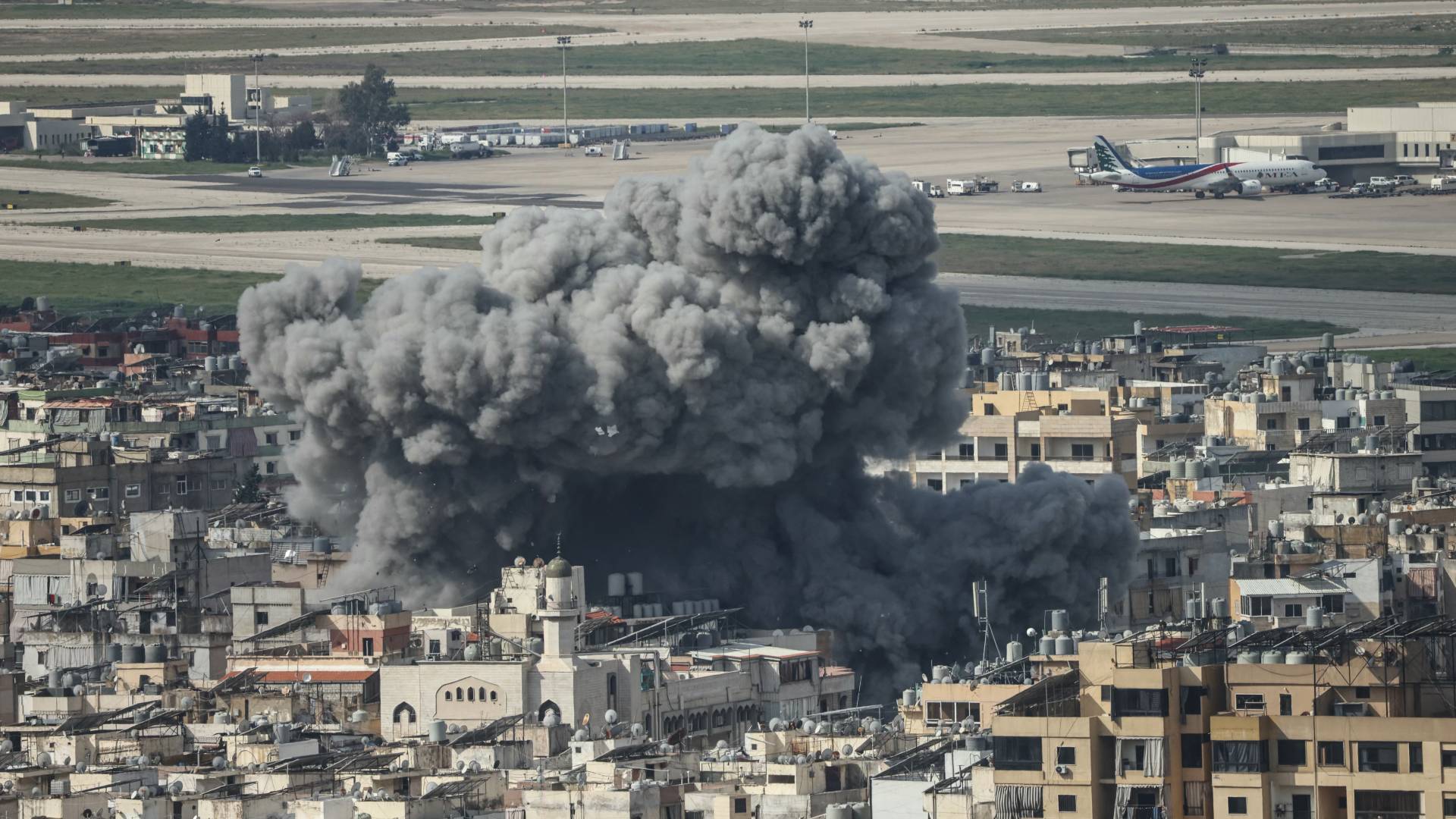 المستشار الألماني يحض نتنياهو على إنهاء القتال في لبنان والانخراط في محادثات سلام