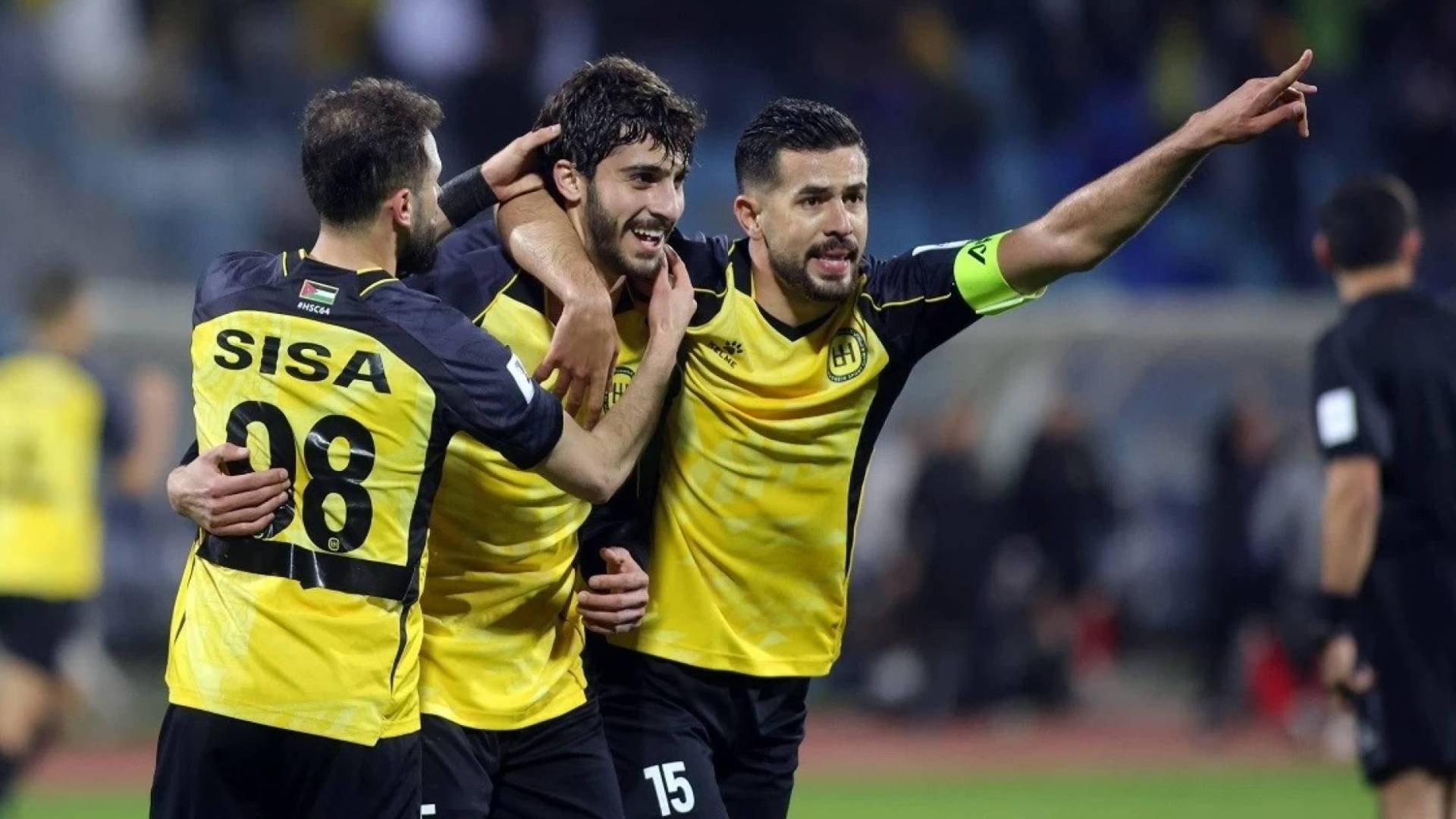 الحسين إربد يقترب من إنجاز تاريخي ثالث في الدوري الأردني وسط صراع مشتعل على اللقب