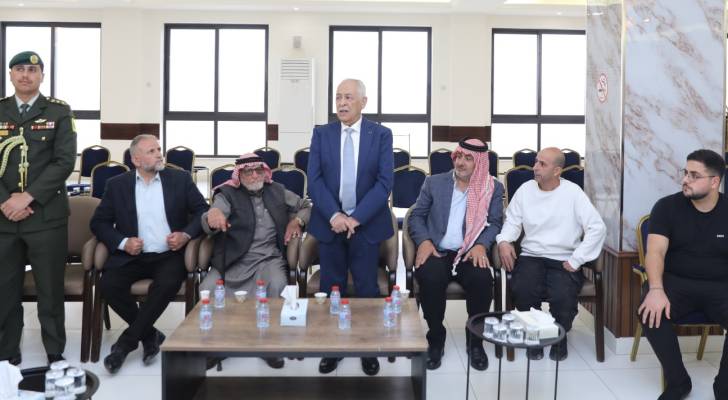 العيسوي يعزي عشيرة الشواورة والمحتسب