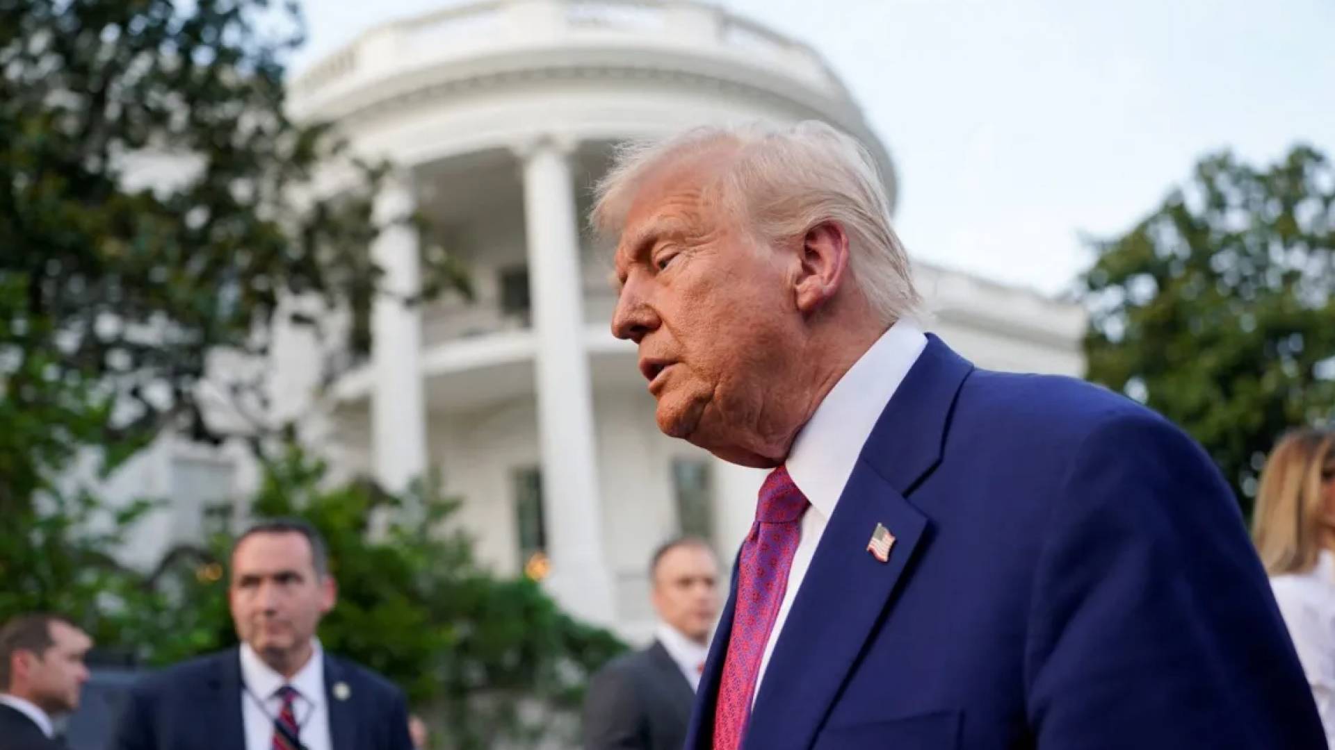 مستشار البيت الأبيض: ترمب يشارك في رسم ملامح المفاوضات.. وضرب بنية الطاقة خيار قائم #عاجل 