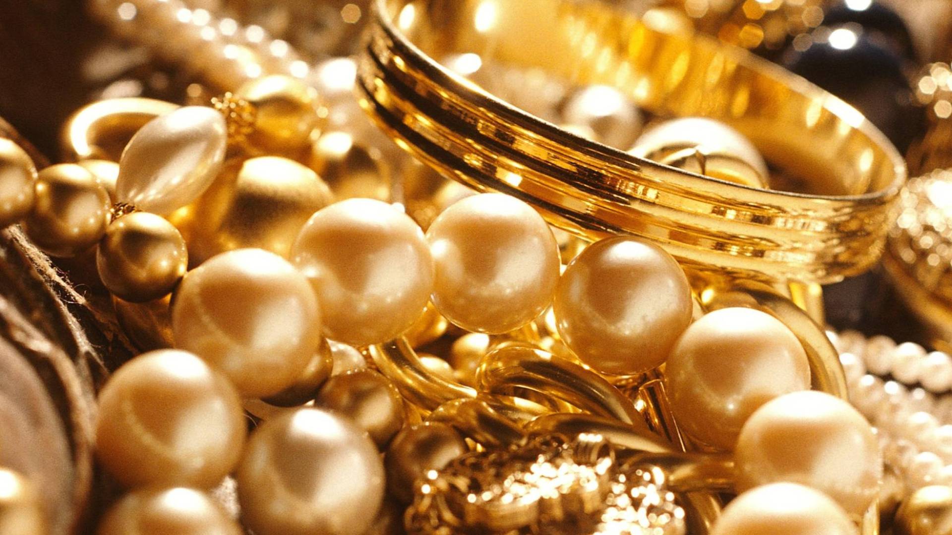 ارتفاع أسعار الذهب و الليرات الإنجليزية والرشادية في الأردن الخميس