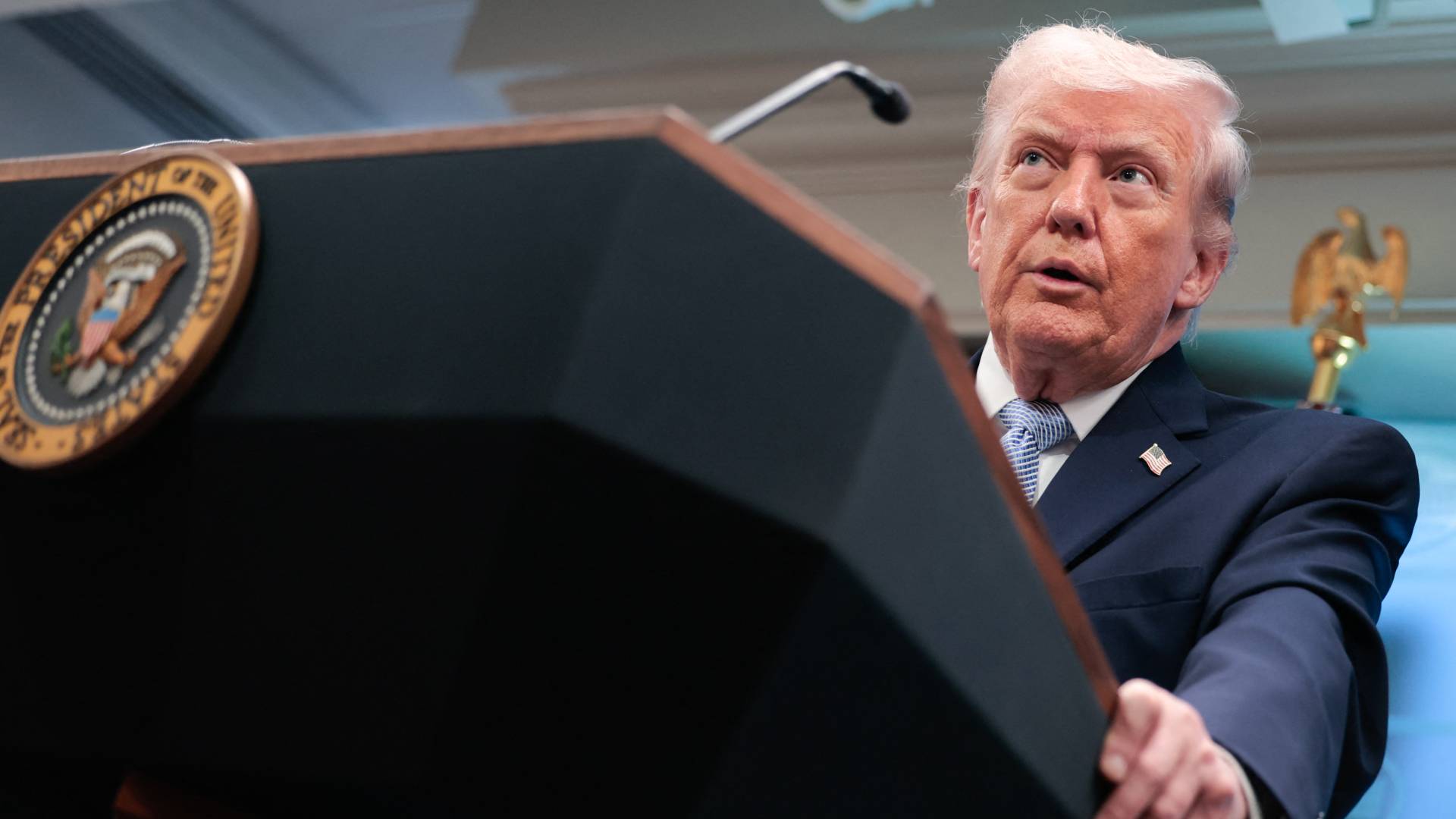 ترمب: لحظة توقيع الاتفاق مع إيران سينتهي الحصار