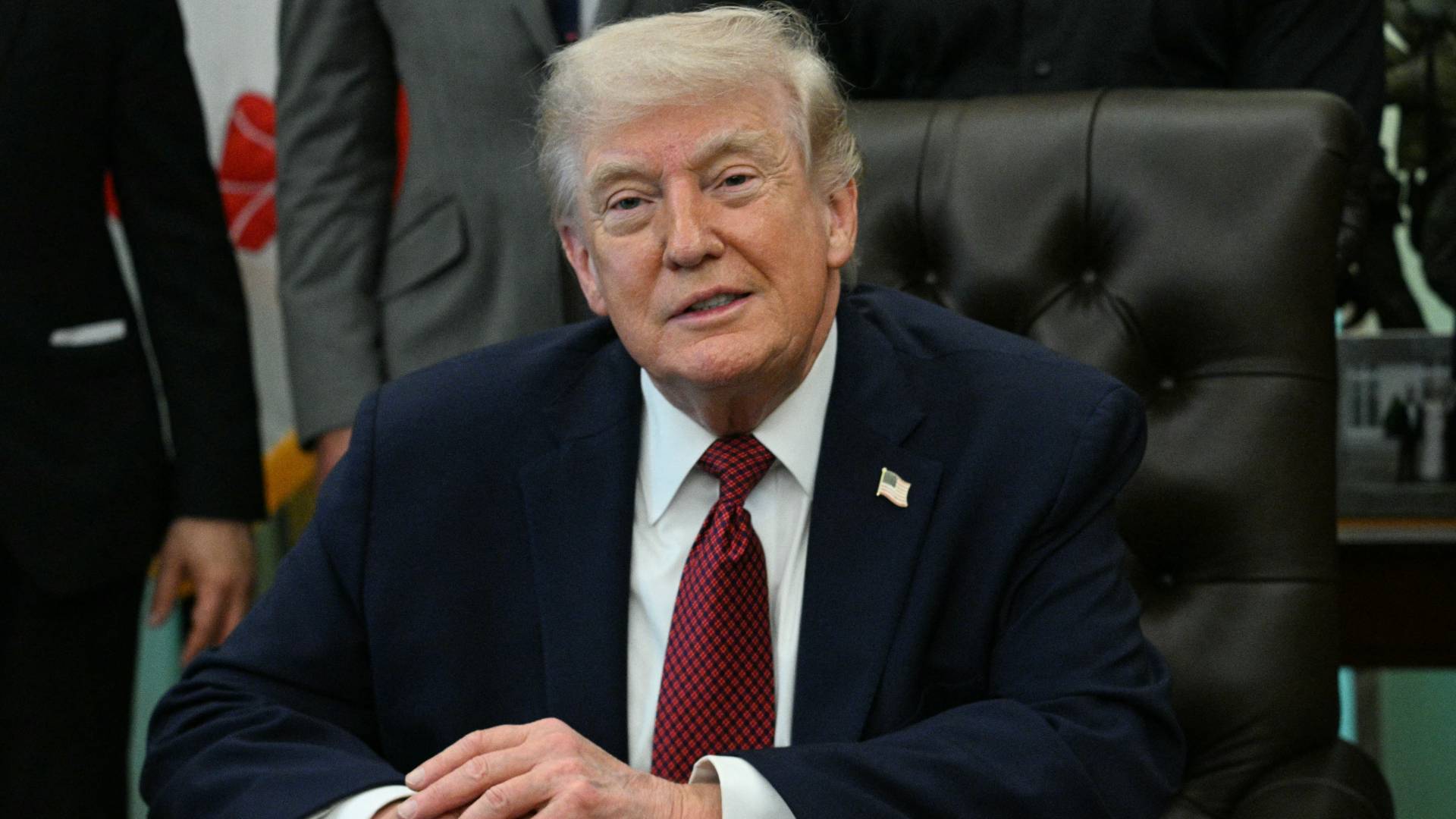 ترمب: سننشر "قريباً جداً جداً" ملفات "مهمة للغاية" حول الأجسام الطائرة المجهولة 